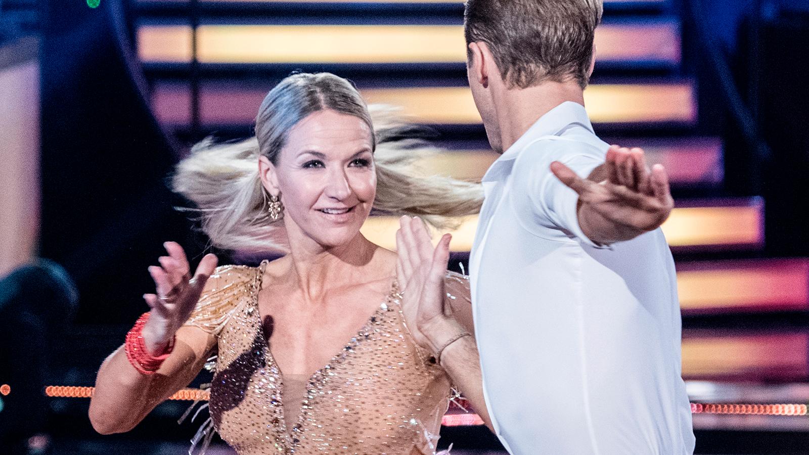 Kristin Kaspersen är kvar i ”Let’s dance”.