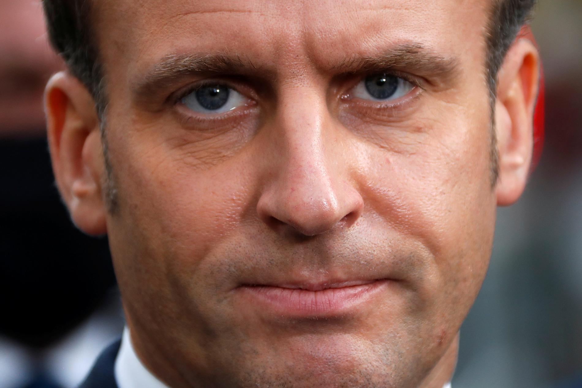 Frankrikes president Emmanuel Macron har kallat dådet för en ”islamistiskt terroristattack”.