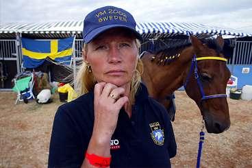 Marie-Louise Andersson fullföljde loppet där två hästar dog.