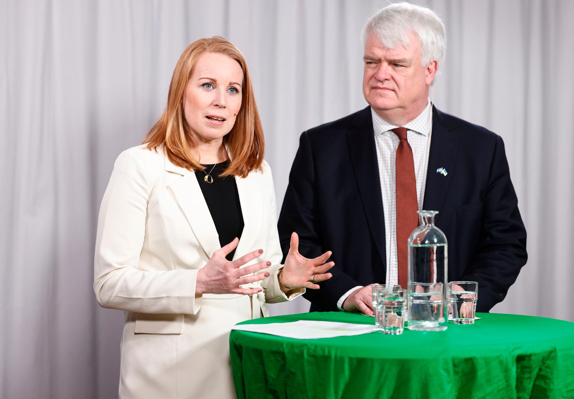 Centerpartiets partiledare Annie Lööf och partisekreterare Michael Arthursson 