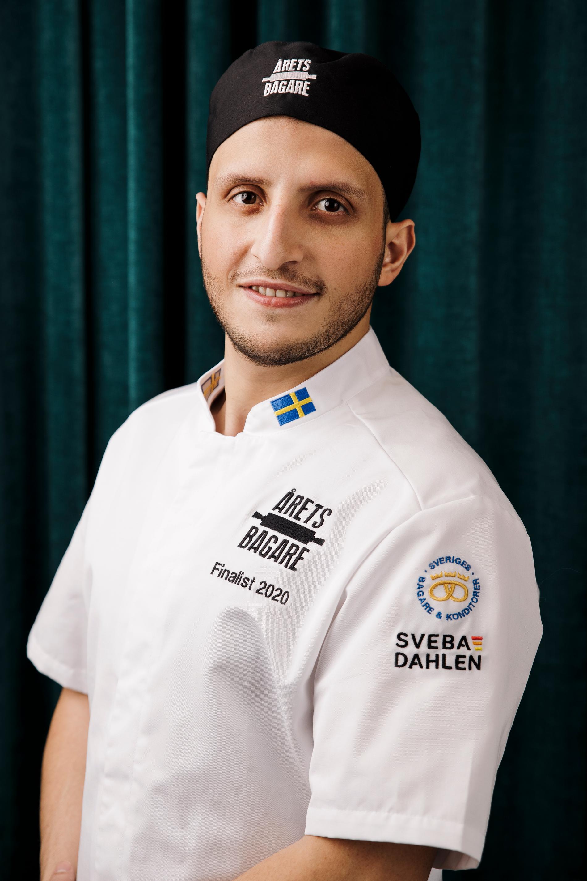 Mohamad Khir Alshibani jobbar på Hollandia i Malmö och är en av sex som tävlar om titeln som Årets bagare 2020. 