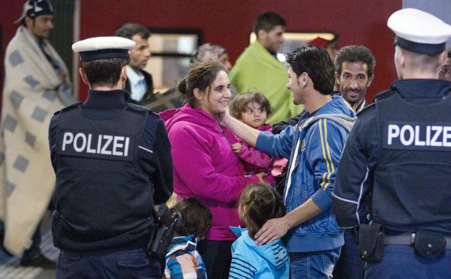 Flyktingar som precis ankommit till Münchens centralstation. Bilden är tagen i september.
