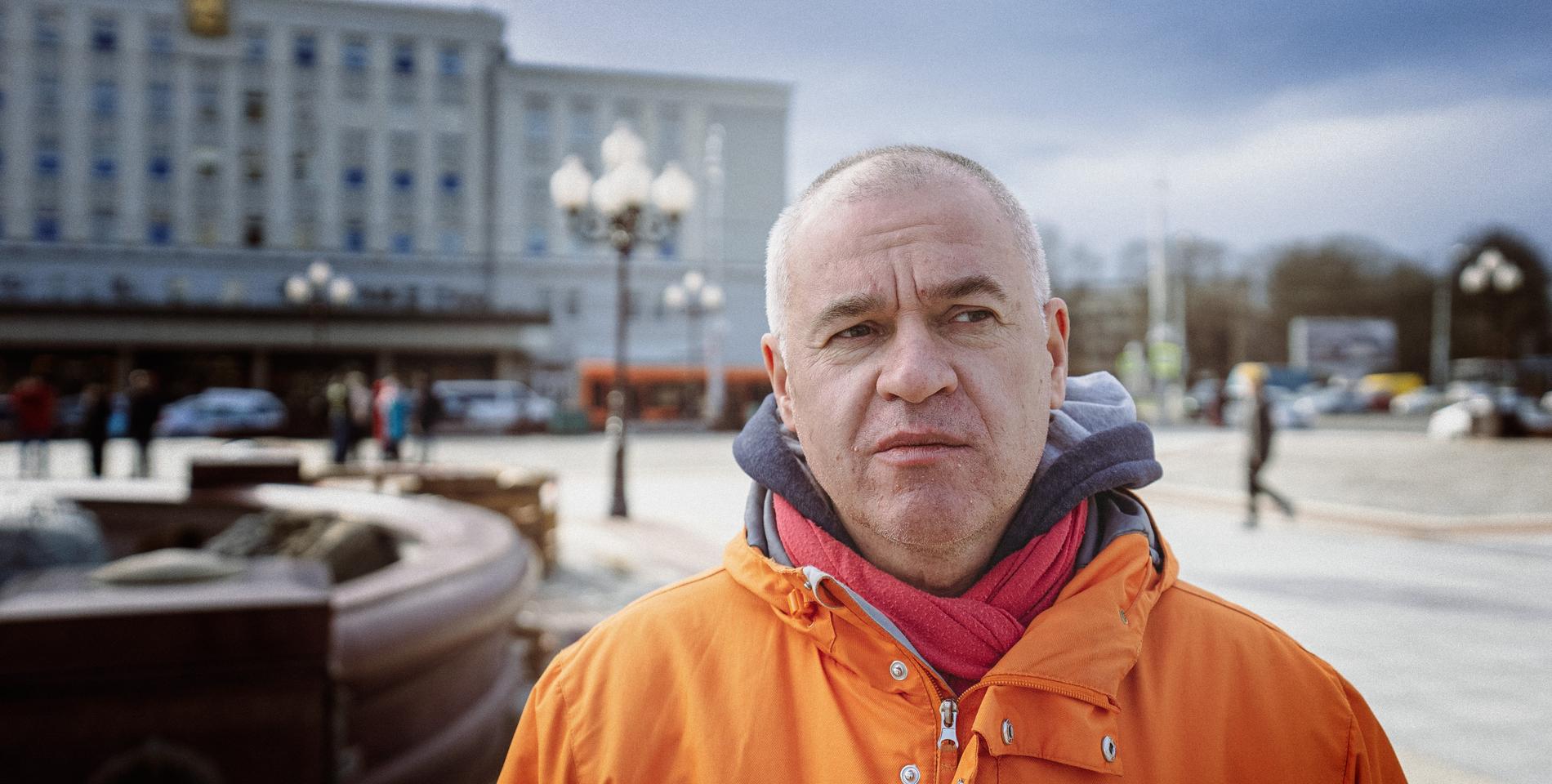 Aleksej Sjabunin, journalist i ryska exklaven Kaliningrad, tror inte att Vladimir Putin utropar krig mot Ukraina på segerdagen.