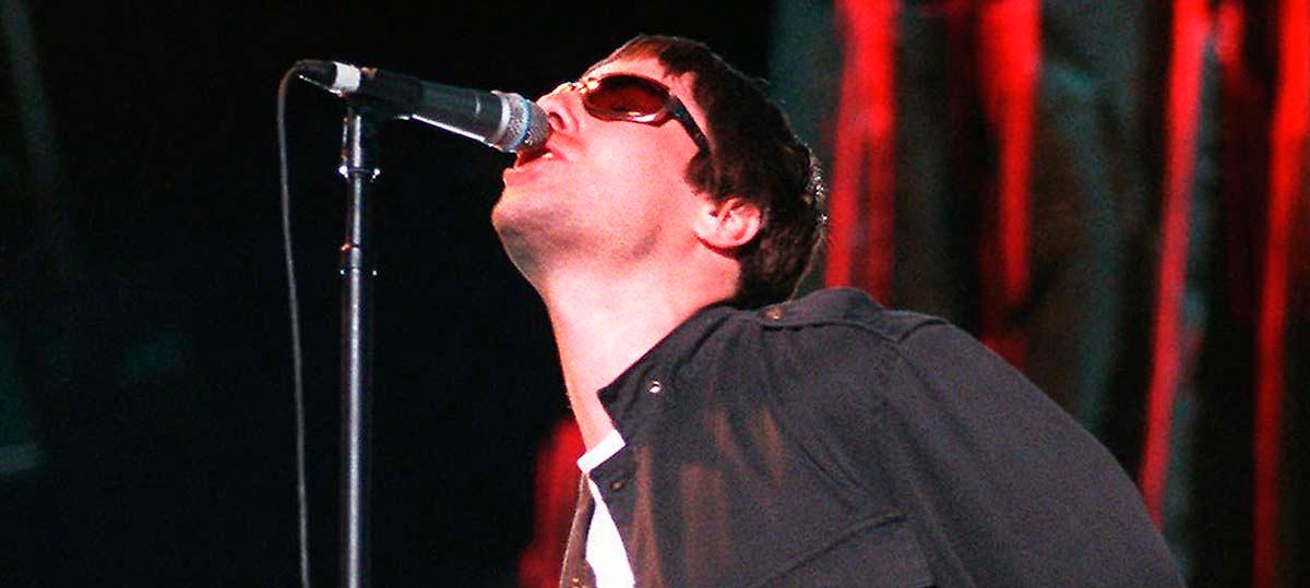 Liam  Gallagher i Oasis 1997.