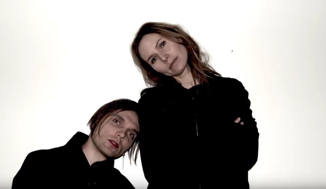 Ur videon till ”Dead for seconds” med Moto Boy och Nina Persson från The Cardigans.