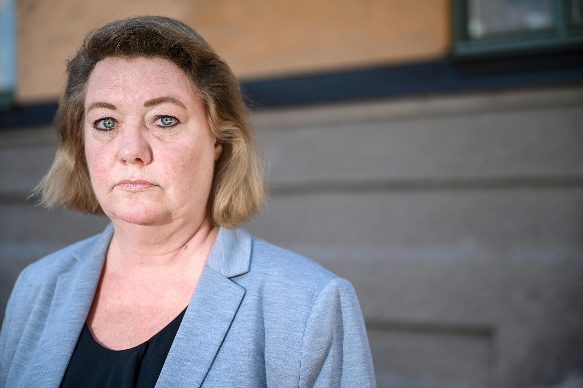 Katarina Söderberg är kritisk till hur polisen har agerat gentemot familjen efter skjutningen: "Det var ingen därifrån som hjälpte till med krisstöd. De har fortfarande inte hört av sig".