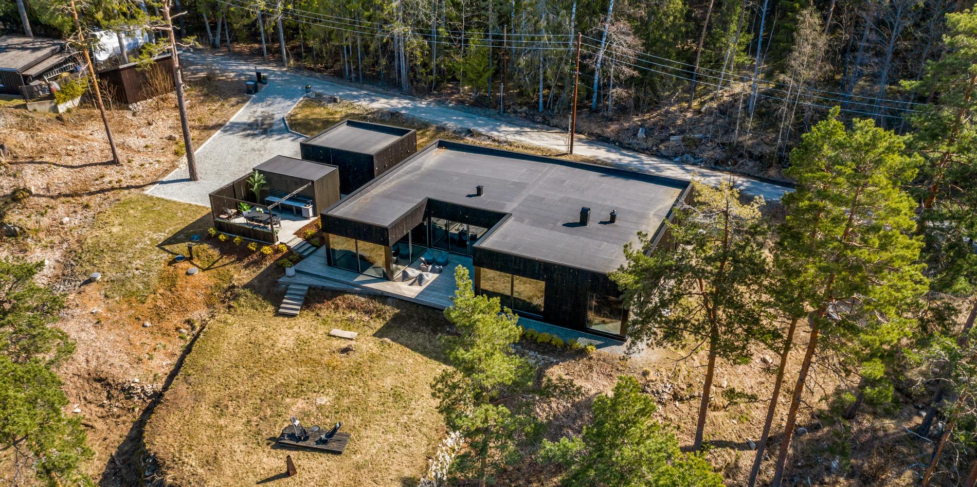 Huset säljs för 24 miljoner norska kronor.