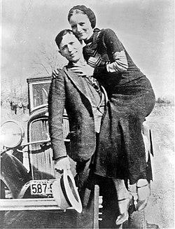 Bonnie och Clyde på bilden som visades upp på skärmen.