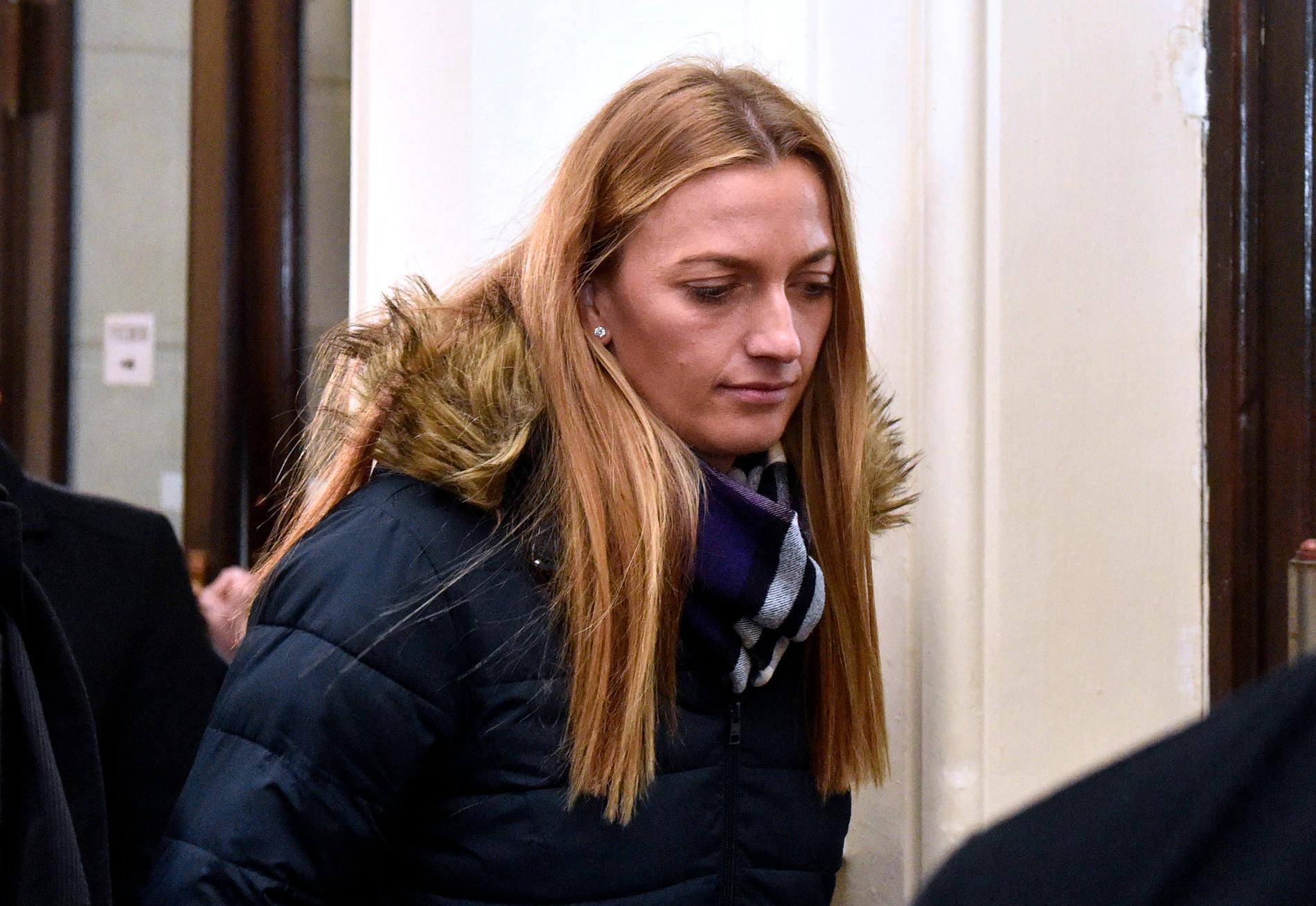 Petra Kvitova lämnar domstolen i Brno efter rättegången i fjol.