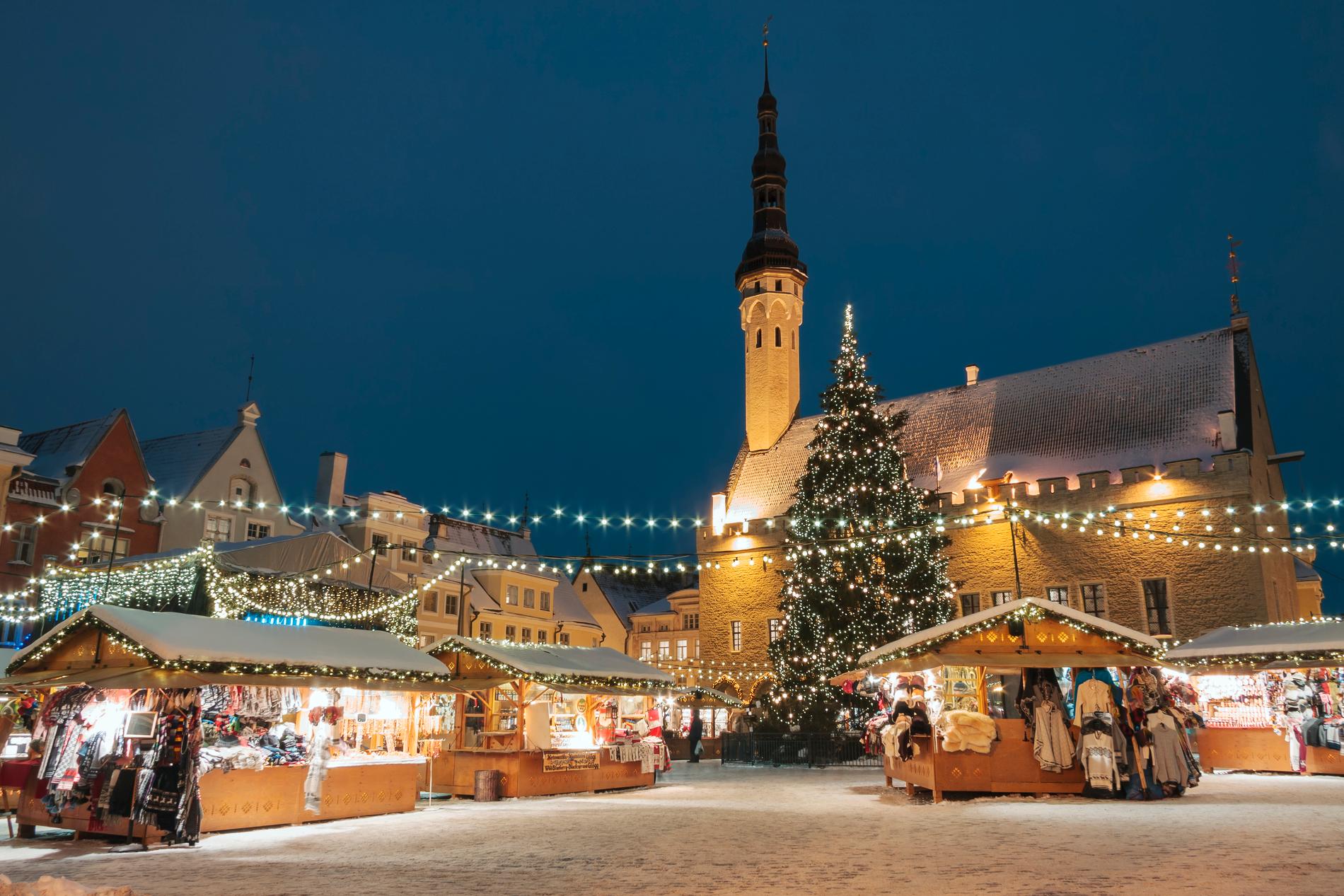 Julmarknaden i Tallinn är en av Europas äldsta. 