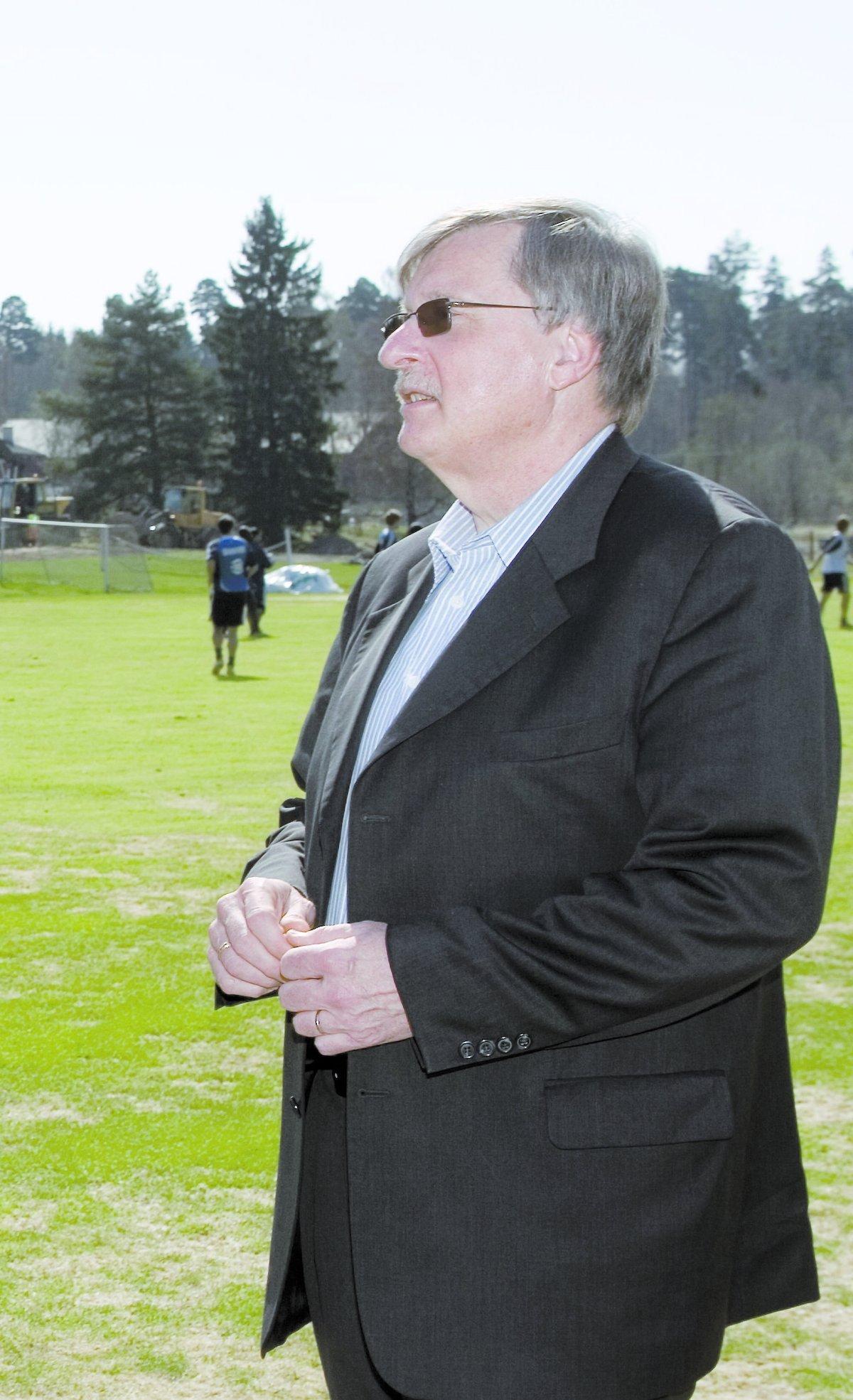 AVGÅR Bosse Lundqvist avgår som ordförande i Djurgården med omedelbar verkan.