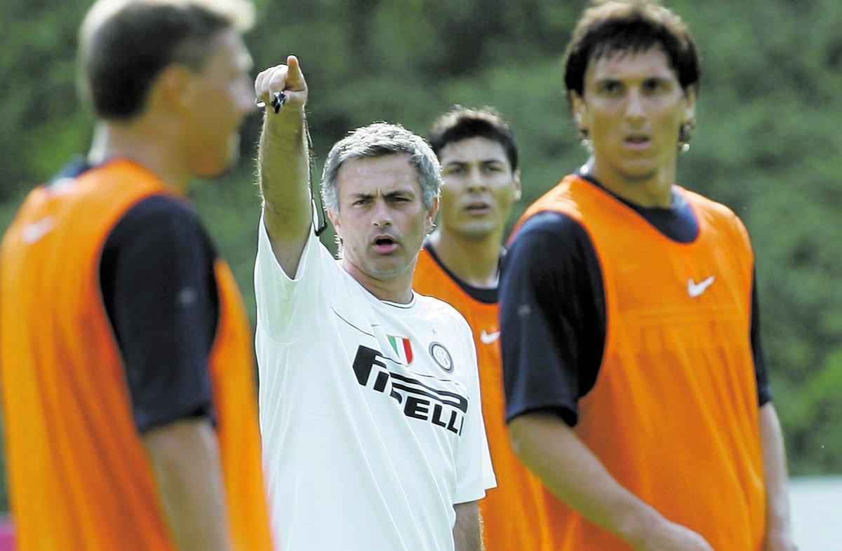 Irriterad José Mourinho vill hellre se Zlatan Ibrahimovic hemma på träning i Milano än på Ullevi i en träningslandskamp mot Frankrike. ”Han är arg”, säger en källa i Italien.