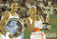 Serena Williams är bäst i familjen. Hon slog syrran i finalen av Australian Open. Men nu sågas supersyrrorna av Jonas Björkman.