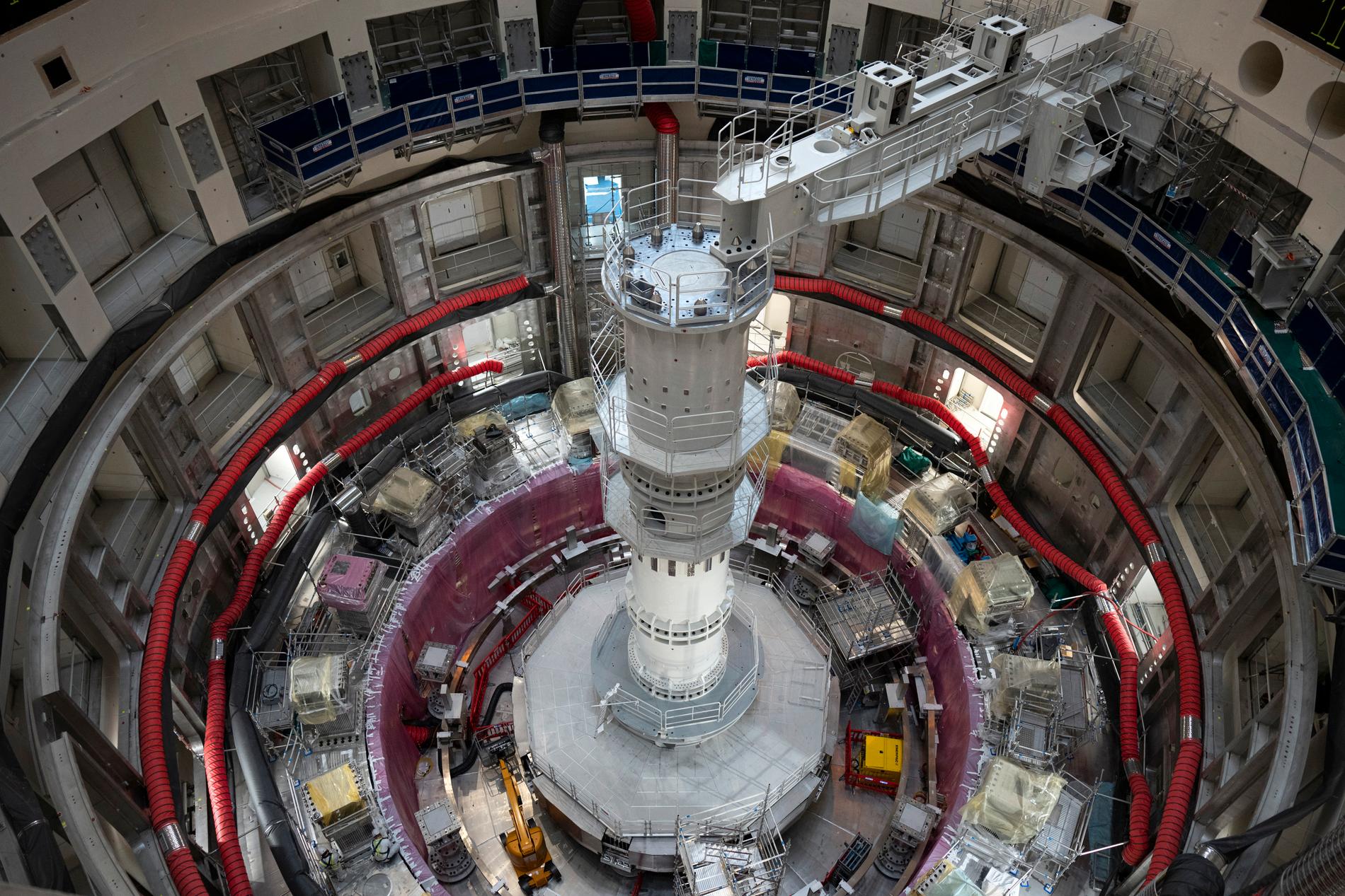 Ett nytt fusionskraftverk är under konstruktion i södra Frankrike.
