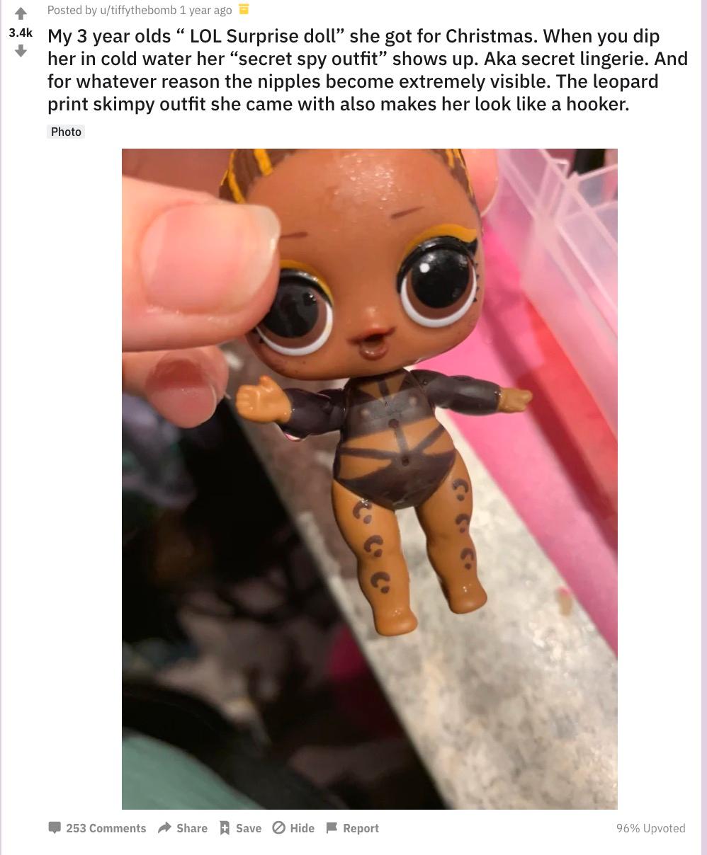 En användare på Reddit skrev om dockan redan början på 2019.