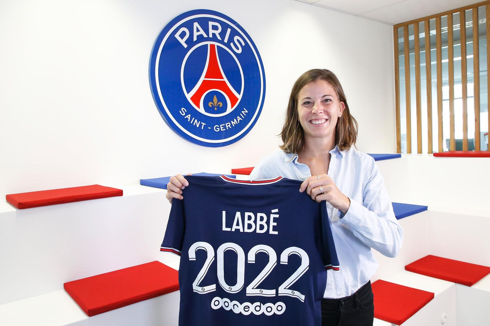 Under fredagen presenterades Stephanie Labbé av Paris Saint-Germain.