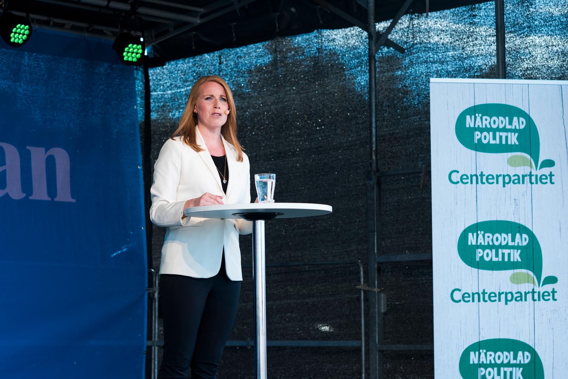 Annie Lööf talade på alternativa politikerveckan i Järva utanför Stockholm.