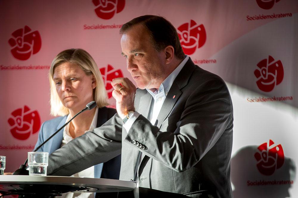 Detta är ingen dödsruna över Socialdemokraterna, de har tidigare visat sig klara av att regera landet och samtidigt förändra sig. Däremot är det en dödsruna för en väldigt gammal konflikt i svensk politik – den mellan höger och vänster, skriver Ulrikca Schenström.