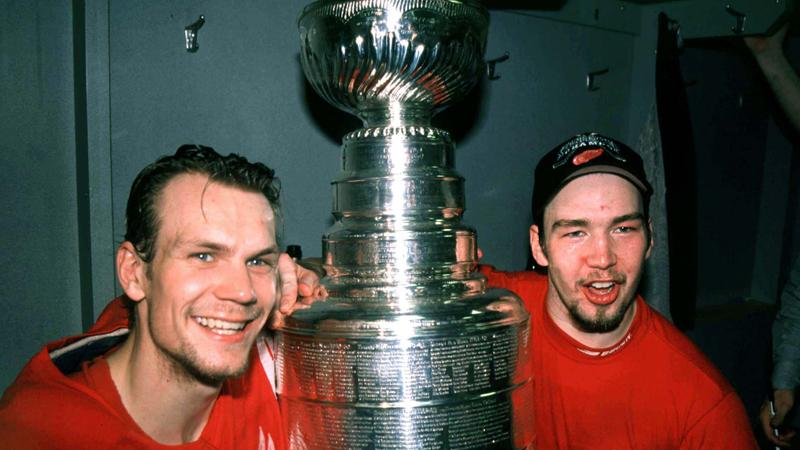 1998 var det dags igen. ”Lidas” vann sin andra Stanley Cup-titel. Här med Anders Eriksson.