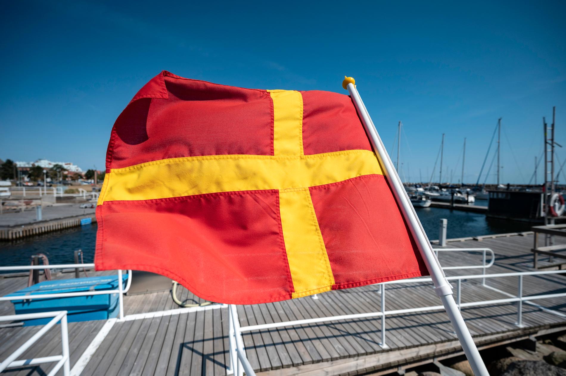 För stockholmare verkar den här flaggan vara symbolen för ett sagoland i fjärran.
