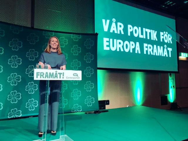 Centerledaren Annie Lööf talar på partiets valupptakt inför EU-valet i Solna.