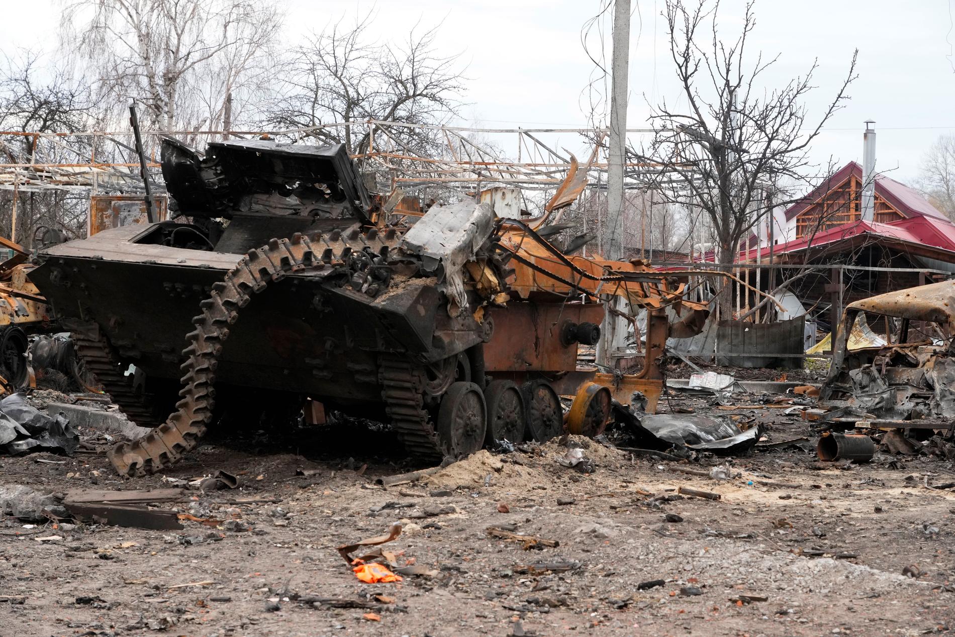 Förstörd rysk utrustning i östra Ukraina. Arkivbild.