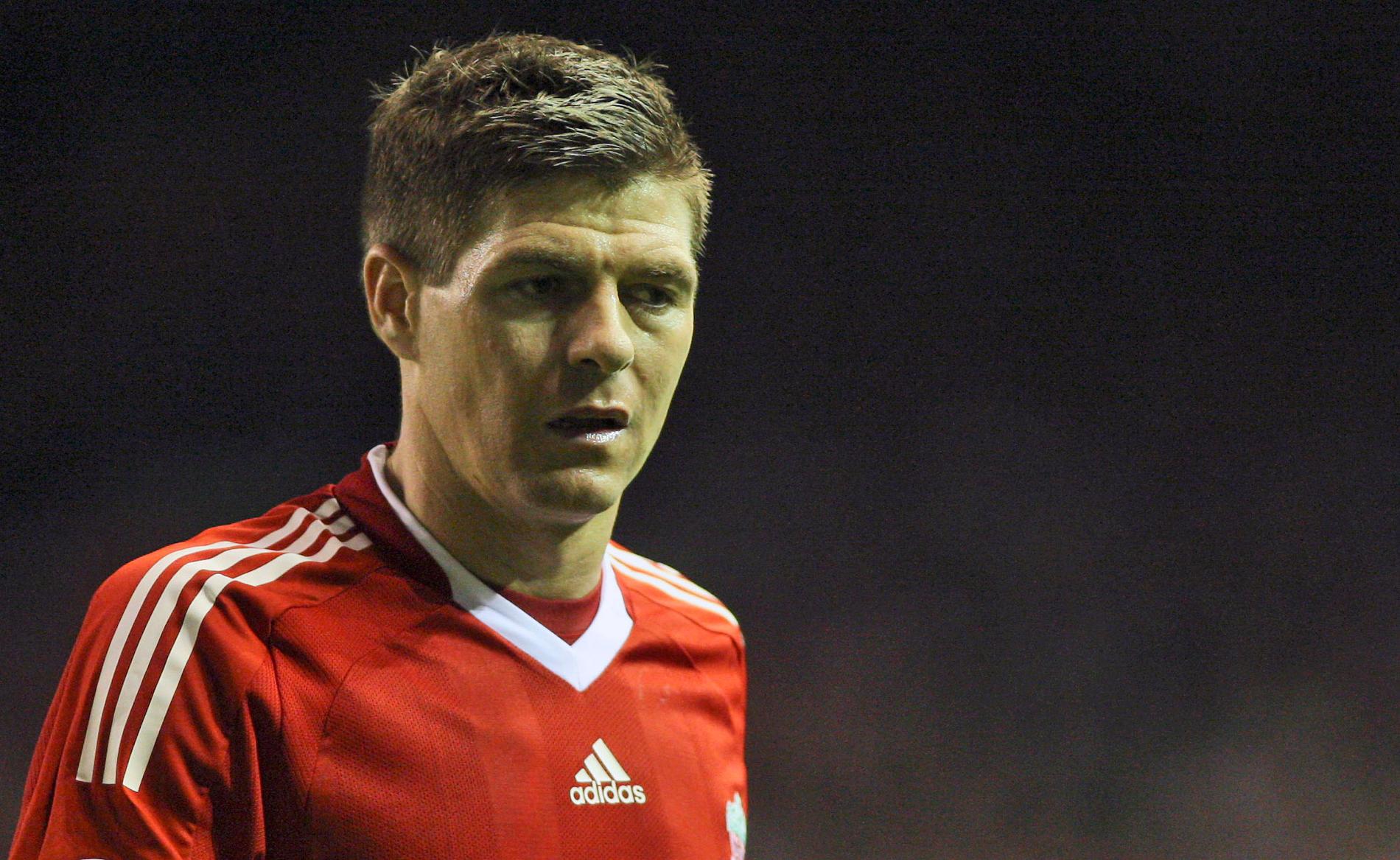 Steven Gerrard kan inte spela med Liverpool i kväll.