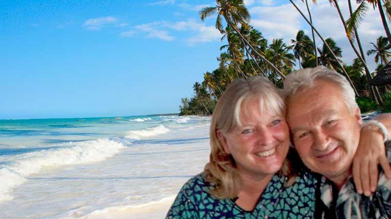 Lisbeth och Jan Kastner driver ett litet hotell vid den långa korallstranden utanför byn Paje på södra Zanzibar.