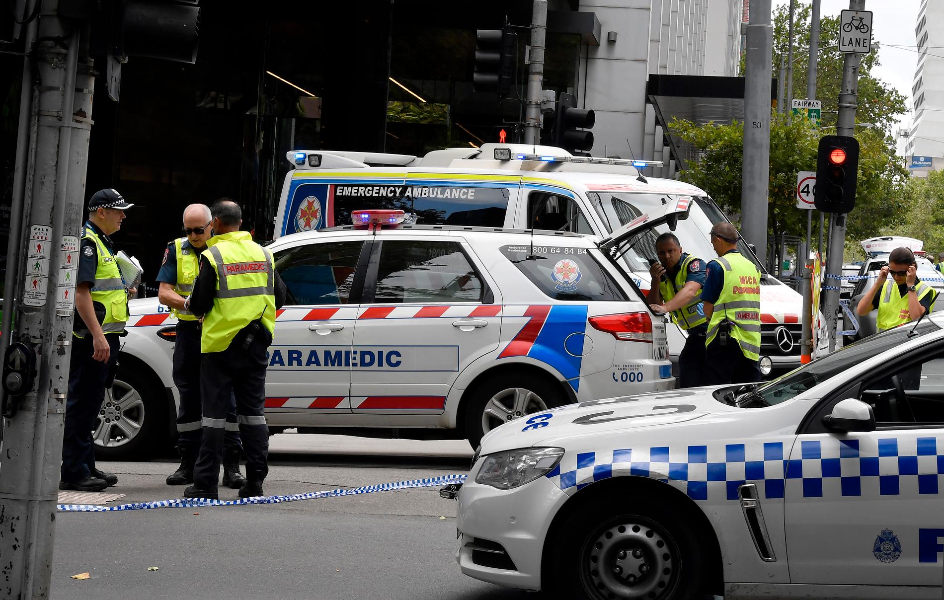 Polis vid platsen i Melbourne efter att en man kört rakt in i en folksamling och dödat flera personer. Arkivbild.