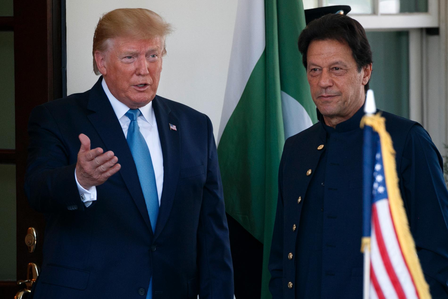 USA:s president Donald Trump och Pakistans premiärminister Imran Khan vid måndagens möte i Vita huset.