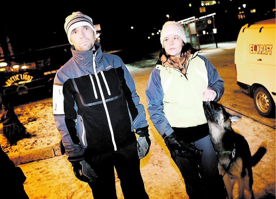 Arne Skanefors, 36, bilsäljare, och Ann-Catrin Skanefors, 39, undersköterska, bor i samhället. ”Mordet har förstört så mycket i Gällivare”, säger Ann-Catrin.