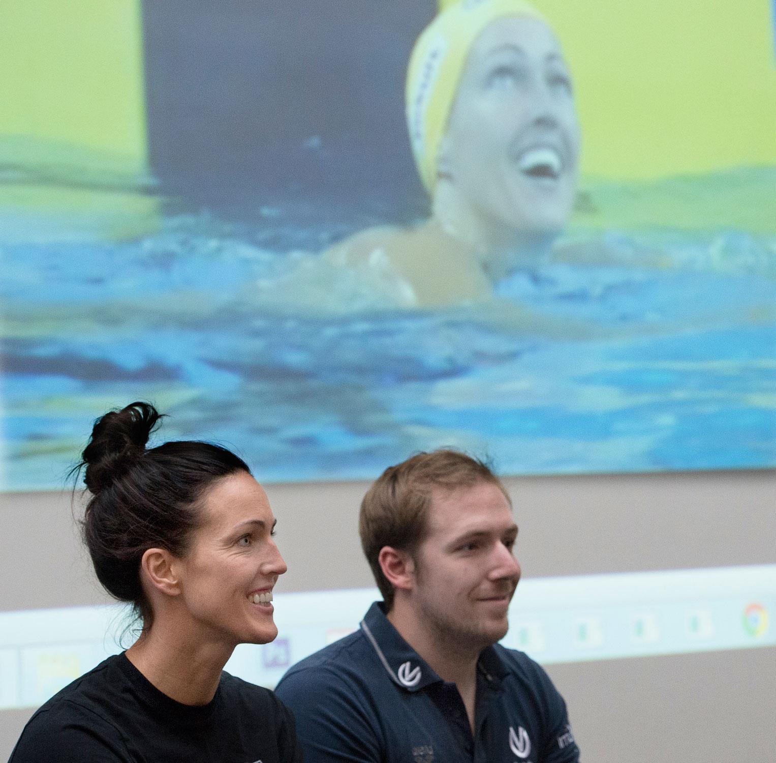 Therese Alshammar och Cameron Van Der Burgh, Sydafrika under en presskonferens inför Swim Open.