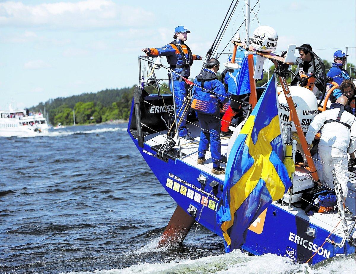 Prinsen var kung Prins Carl Philip förde tur med sig i onsdags när Volvo ocean race-båten deltog i en uppvisningssegling i helgen.