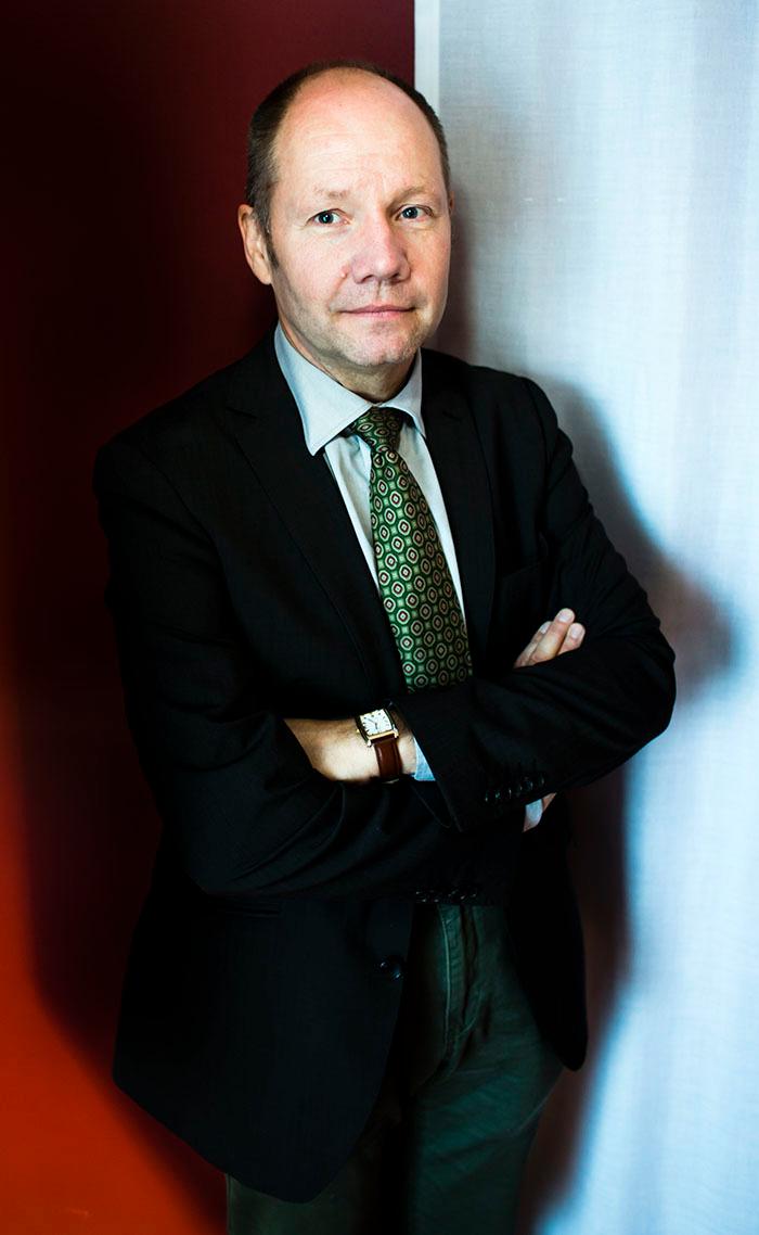 Peter Englund avgår som Svenska Akademiens ständige sekreterare.