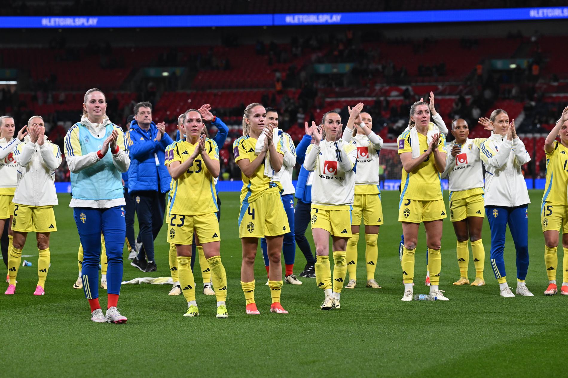 Sverige spelade 1–1 mot England i fredags.