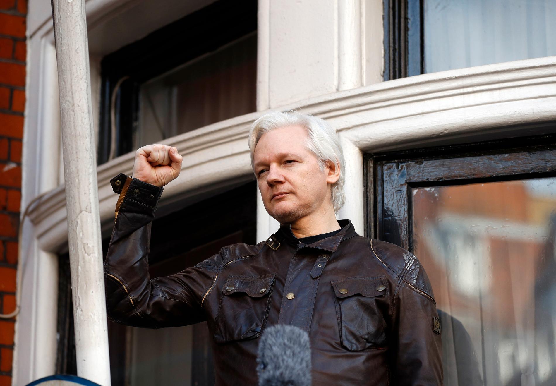 Julian Assange gömmer sig på Ecuadors ambassad i London sedan 2012. Arkivbild.