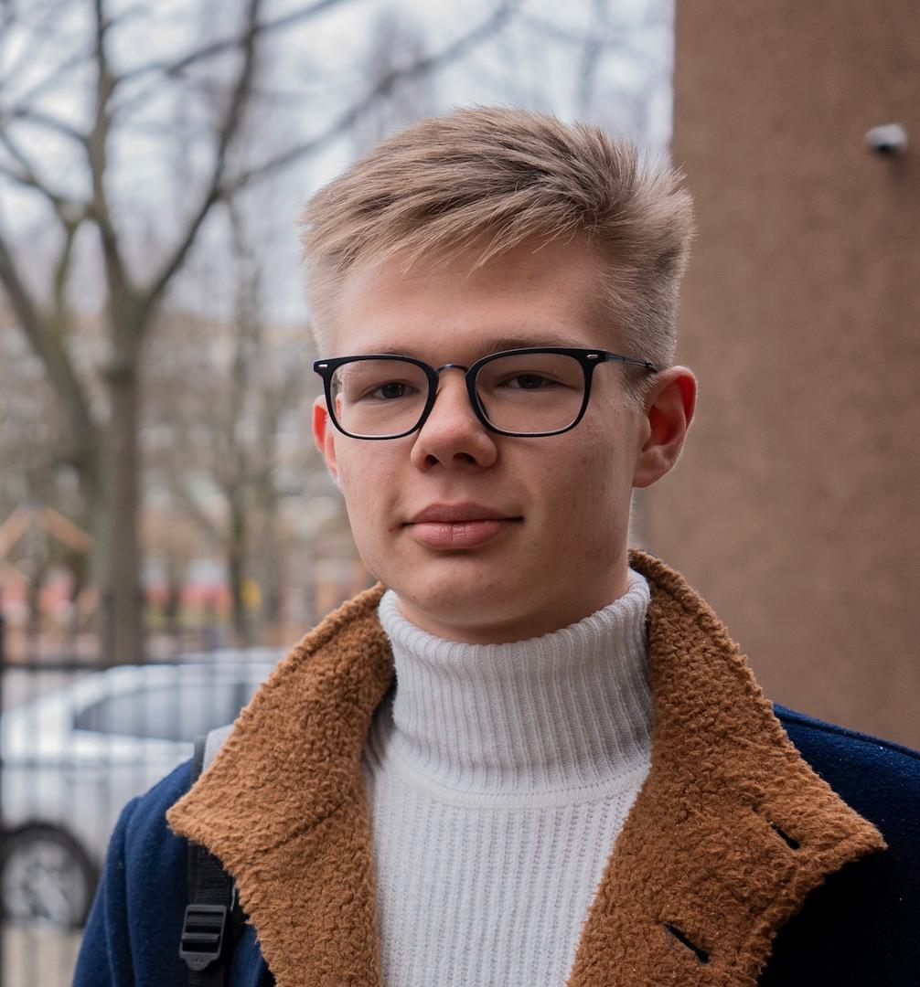 Jegor, 18, måste göra lumpen efter studierna i Kaliningrad. Han vill inte strida mot Ukraina.