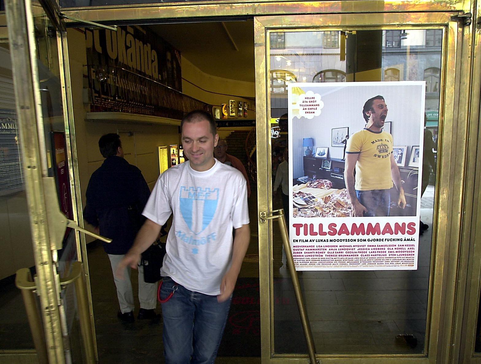 Lukas Moodysson under förhandsvisningen av hans film "Tillsammans", år 2000. Arkivbild.