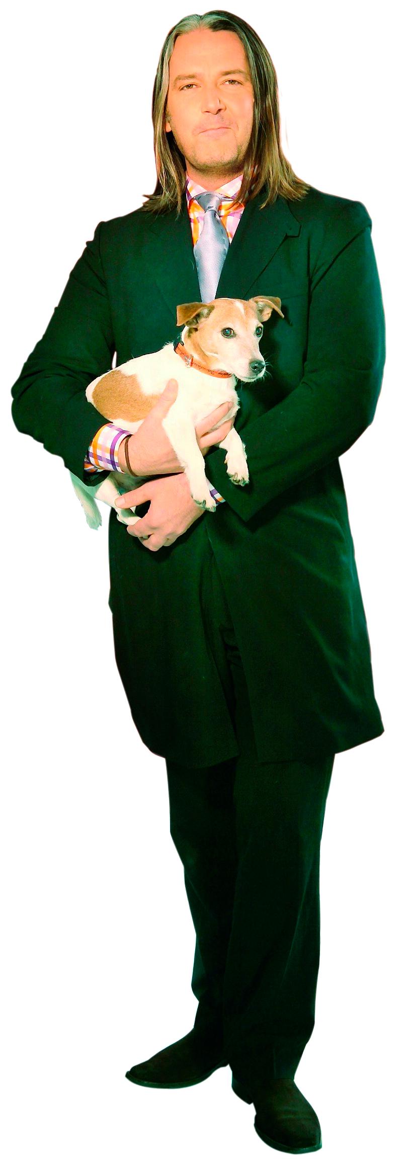 Simon Davies med sin hund Albert.