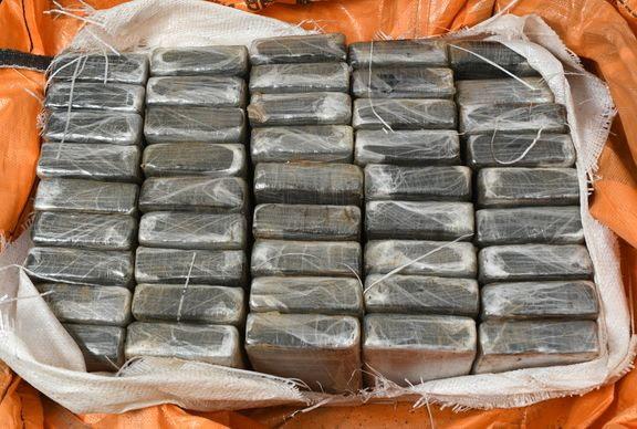 Tullverket hittade 150 kilo kokain när en container i Göteborgs hamn undersöktes. Foto: Tullverket.