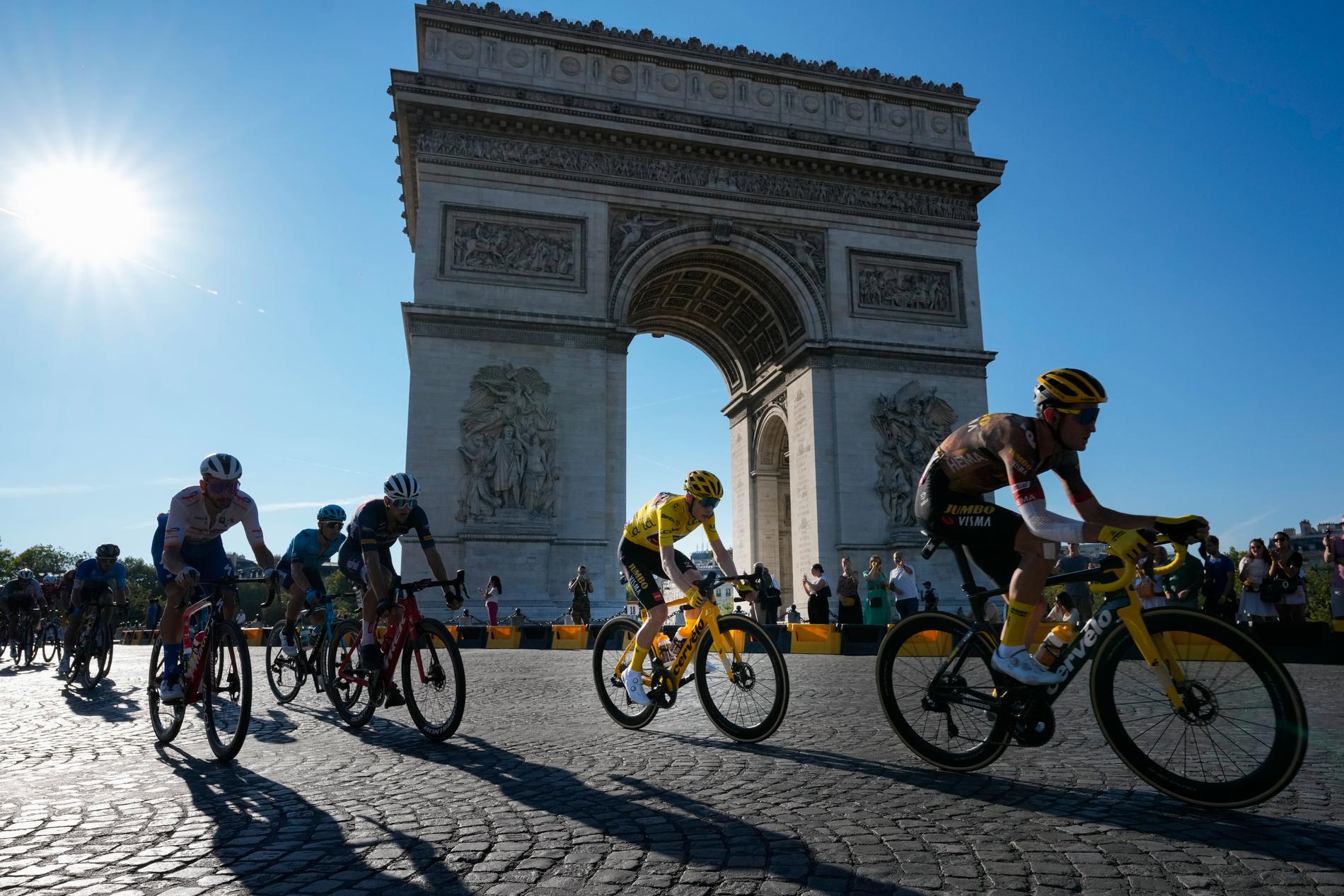 Tour de France vid Champs-Élysées tidigare i sommar. Arkivbild.
