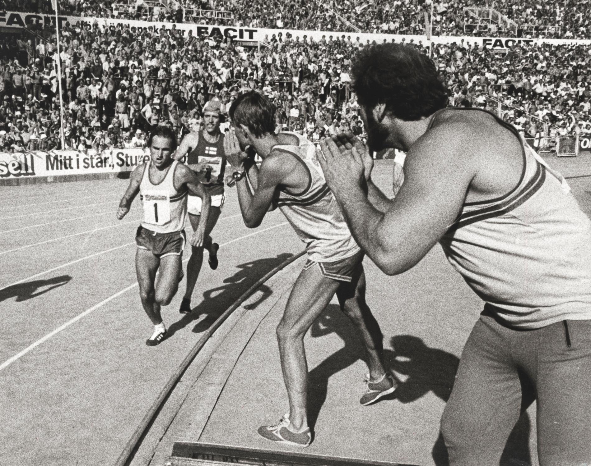 Hejar tillsammans med Anders Gärderud på under 5000 meter i finnkampen 1975.