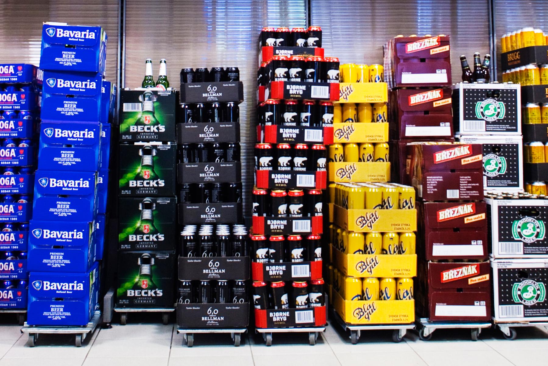 I samband med den nya lagstiftningen höjde den finska riksdagen alkoholskatten. 