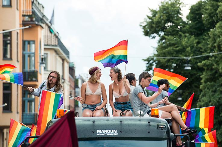 Prideparaden i Stockholm 2015, som samlade 60 000 deltagare.
