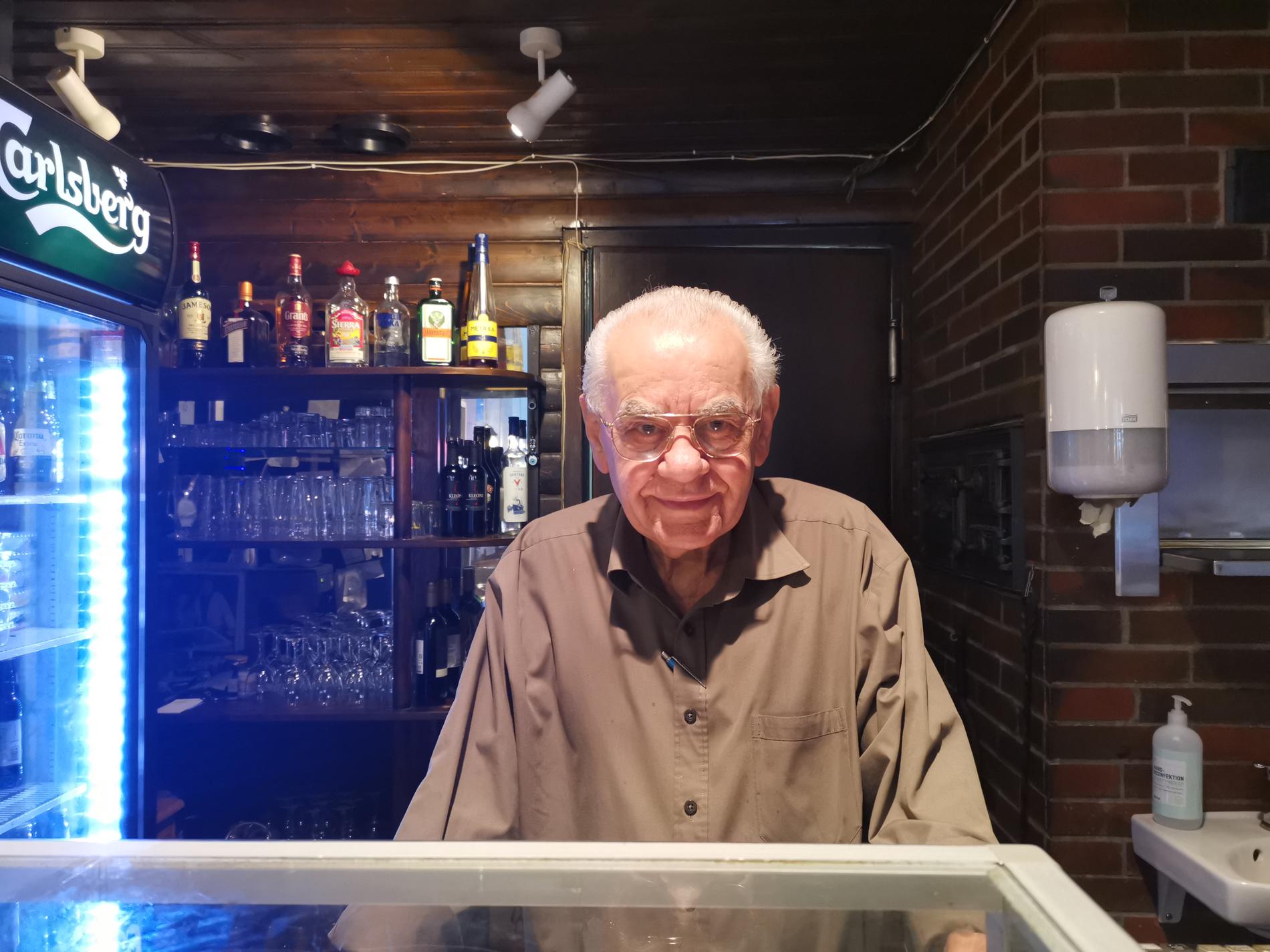 Jashar Alushi, 89, har drivit restaurang i Malmö i snart 50 år.