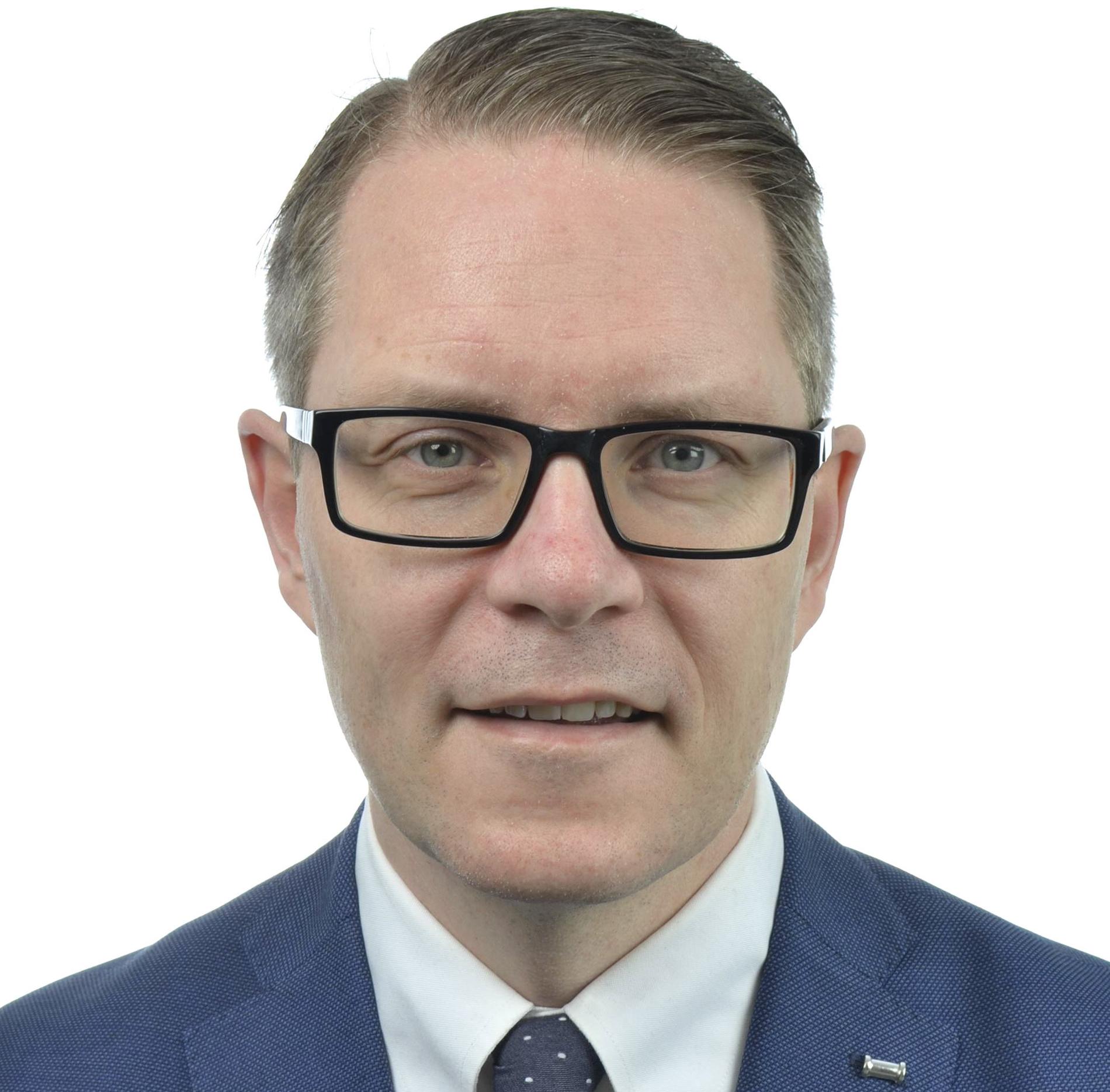 Lars Hjälmered (M), ordförande i riksdagens näringsutskott.
