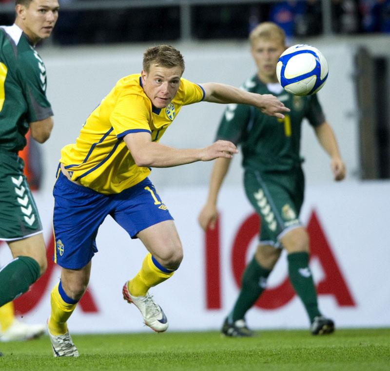 Guidetti blev bästa målskytt i det Svenska U21-landslaget under 2011. Här i EM-kval-matchen mot Litauen.