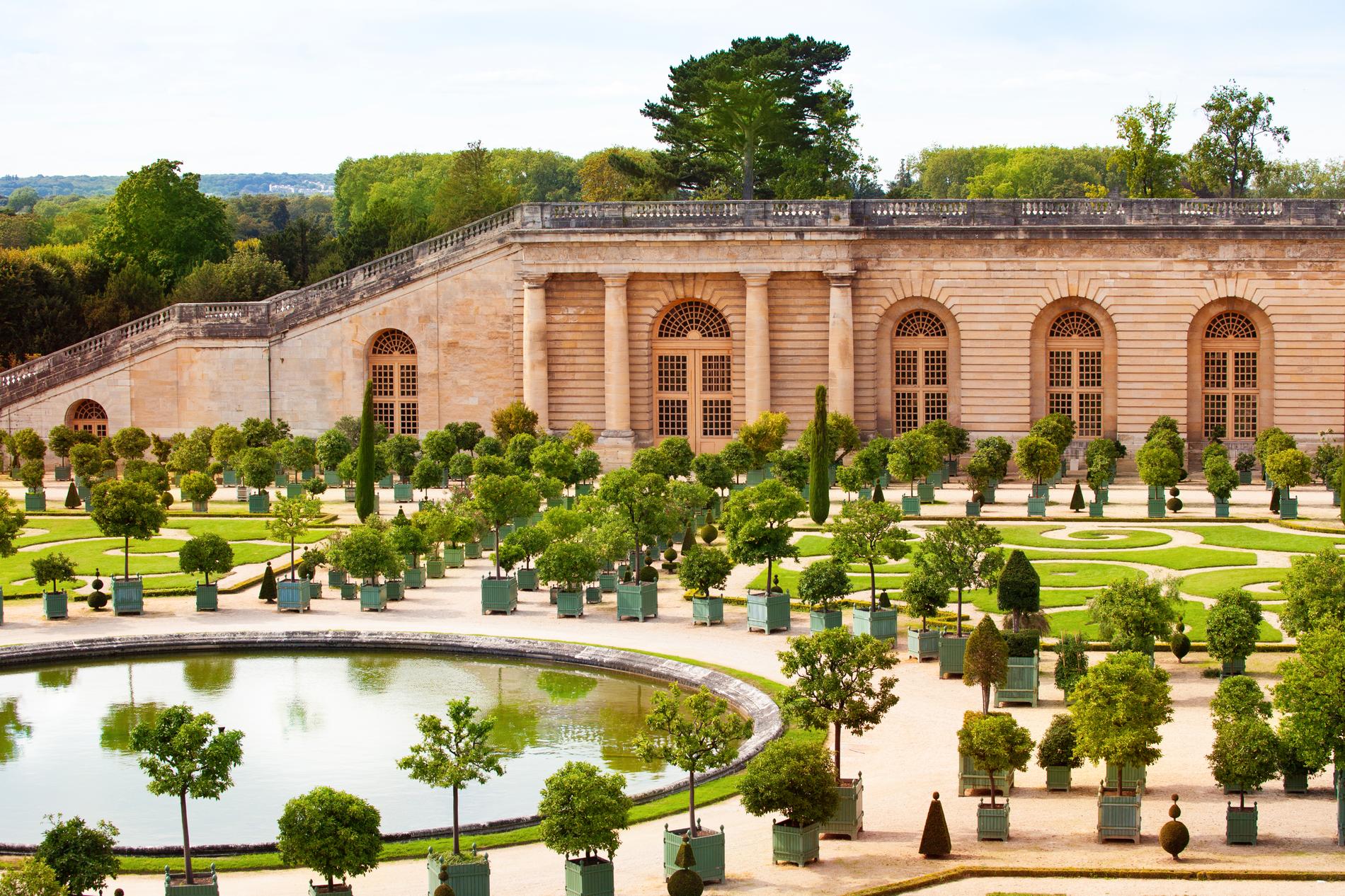 Det nya hotellet kommer att ha utsikt över Versailles trädgårdar. 