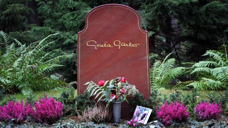 Greta Garbos grav utanför Stockholm.