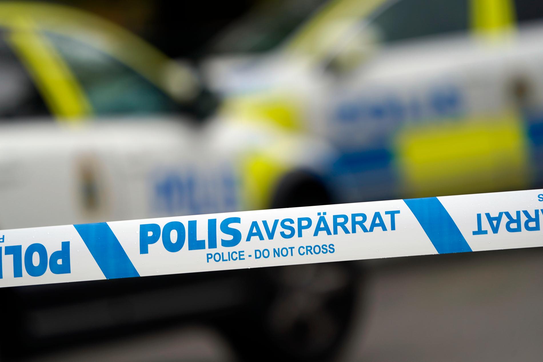 En kvinna har ramlat av ett lastbilsflak i Lund och skadat sig i fallet. Arkivbild.